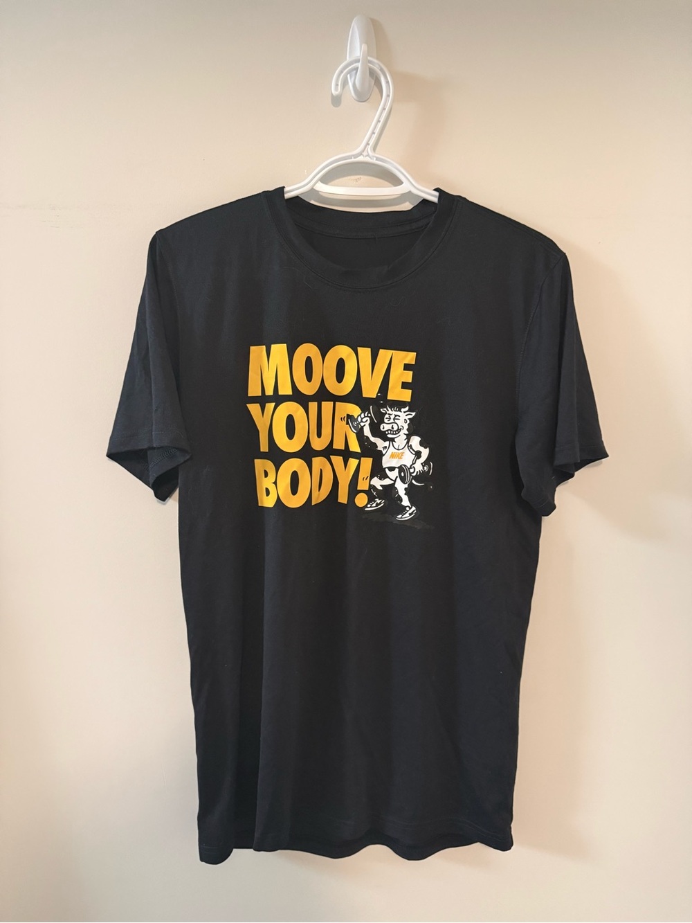 Moove Your Body! Black Graphic Tee Nike Size Medium